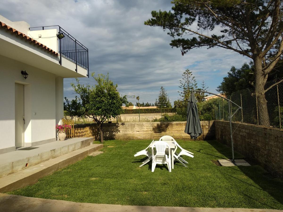 Caledonia Relax Villa Сиракуза Екстериор снимка